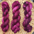 Pivoine – Laine teinte main | Rose Intense | Mérinos, Mohair & Stellina