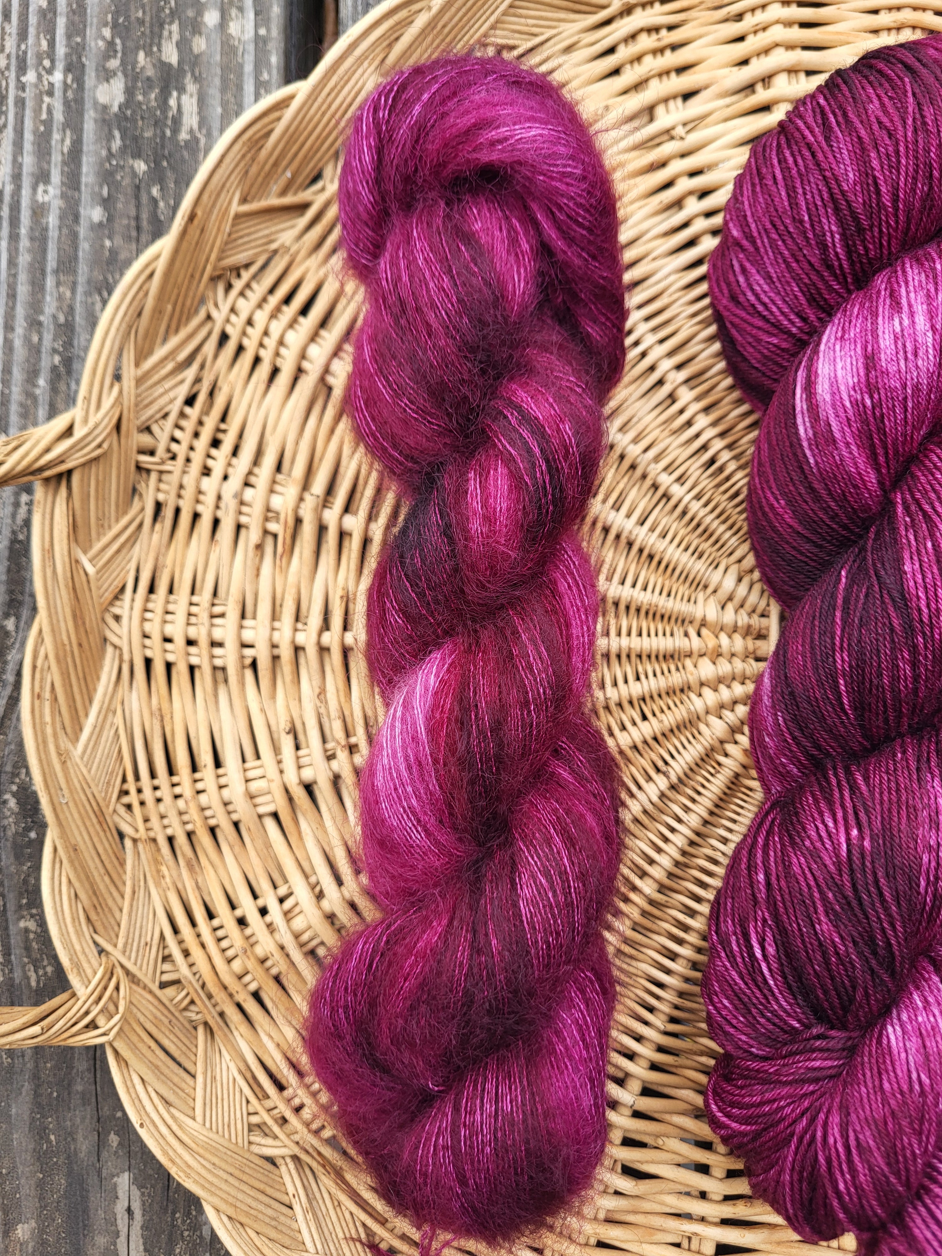 Pivoine – Laine teinte main | Rose Intense | Mérinos, Mohair & Stellina