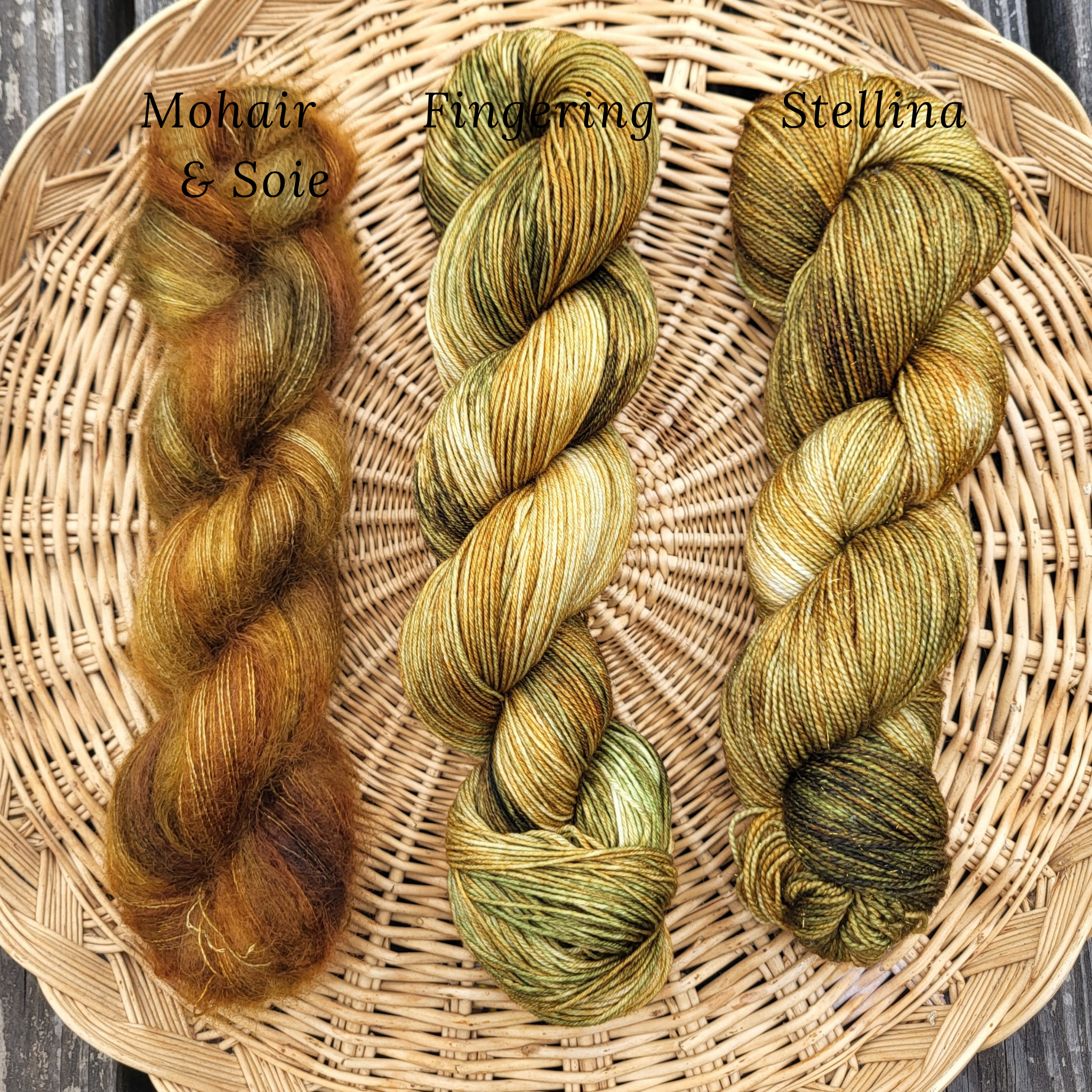 Mousse – Laine teinte main | Vert et doré | Mérinos, mohair & soie, stellina